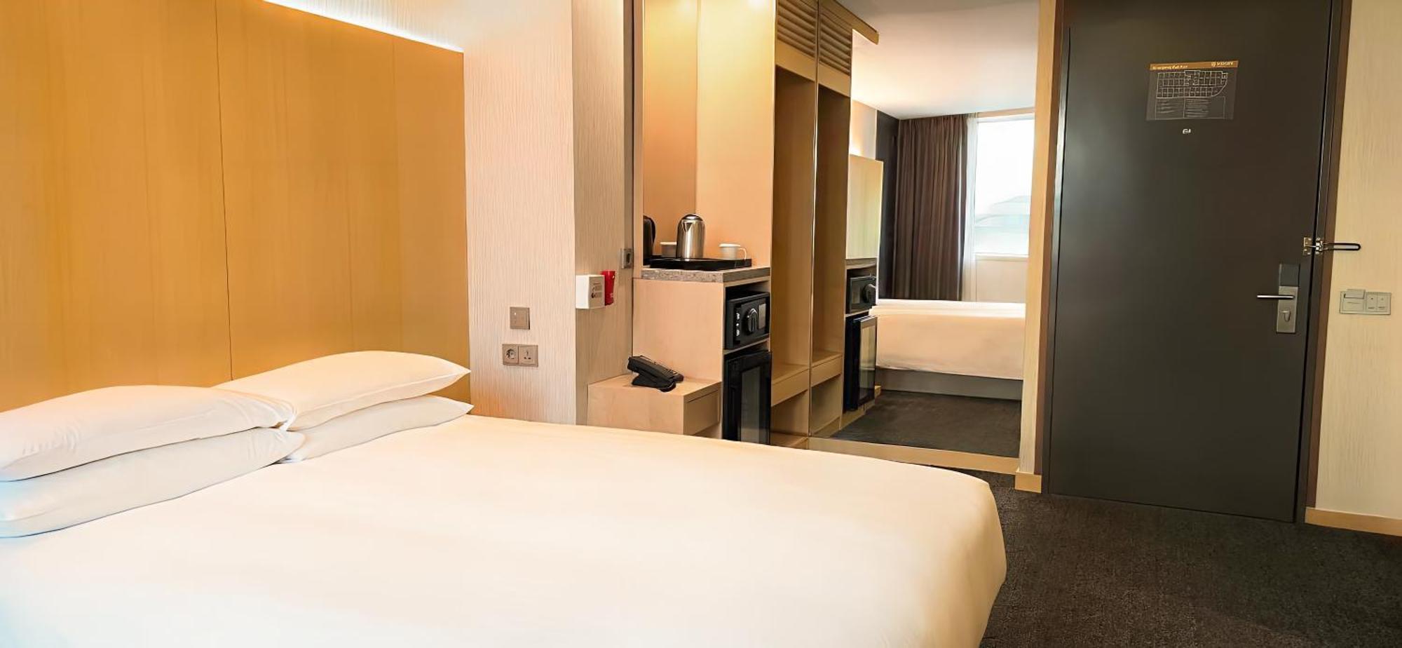 Midcity Myeongdong 3*